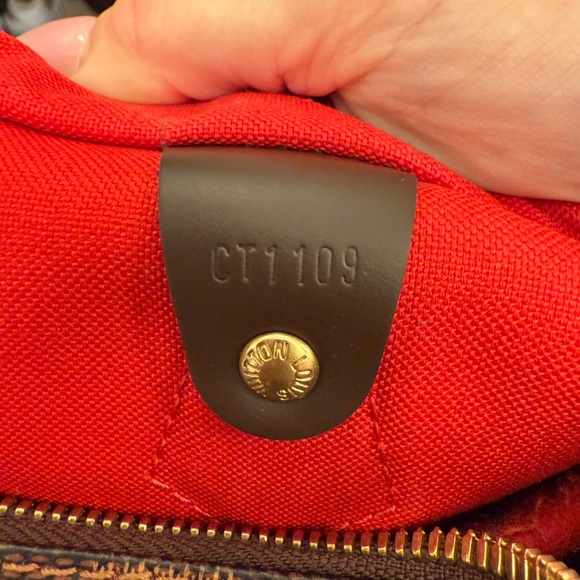 LV Speedy 30 Bandouliere Damier Ebene Shoulder Bag Brown. - Picture 16 of 16